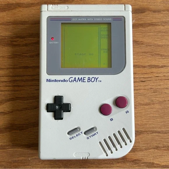 Working 1989 Original Gameboy with games Alleway and Tennis